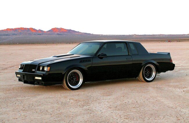 1987 Buick Grand National - Black Reign