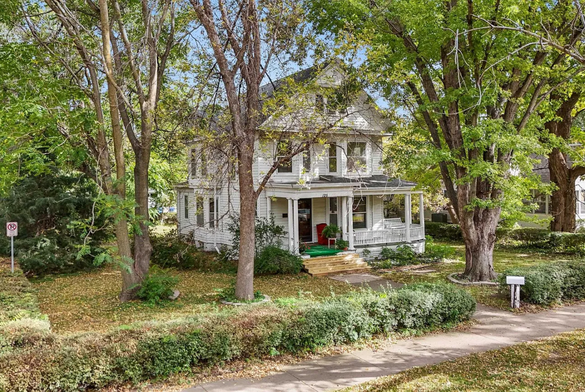 Folk Victorian historic home Vermillion SD