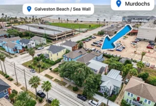 Historic Craftsman Home in Galveston