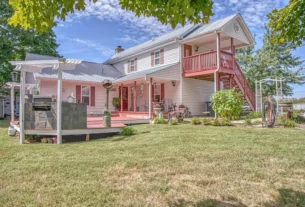 country-home-in-sparta-tn