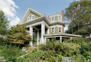 Explore 85 Westminster Road in Prospect Park South, Brooklyn. A grand 1905 Colonial Revival historic home featuring 7 beds, exquisite gardens, and modern upgrades.